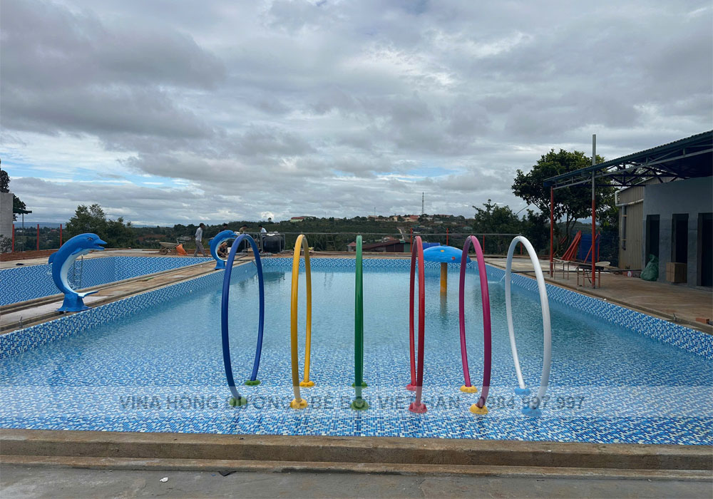 Thi công bể bơi tại Long An bằng liner PVC