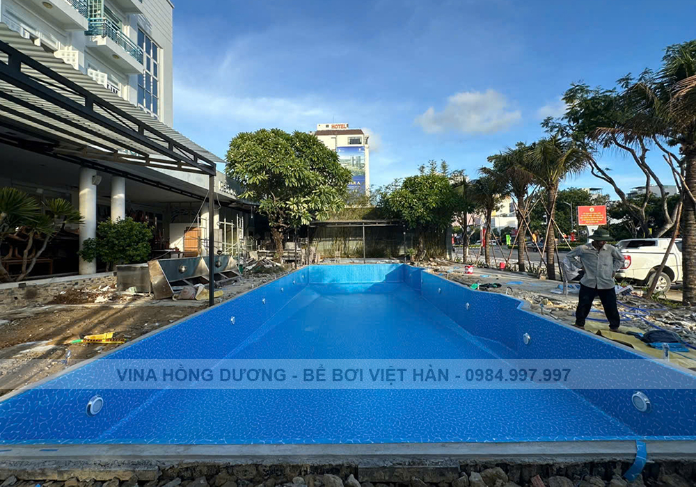 Thi công bể bơi tại Bình Dương bằng liner PVC
